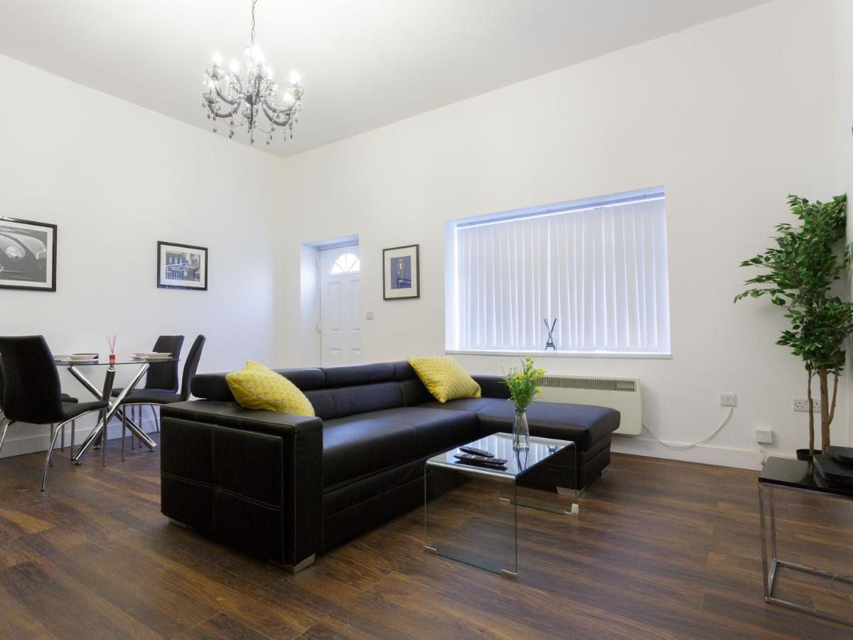 Live In Leeds Greenhill Bungalows Екстериор снимка