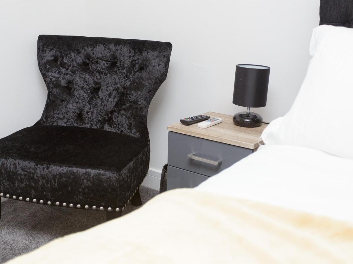 Live In Leeds Greenhill Bungalows Екстериор снимка