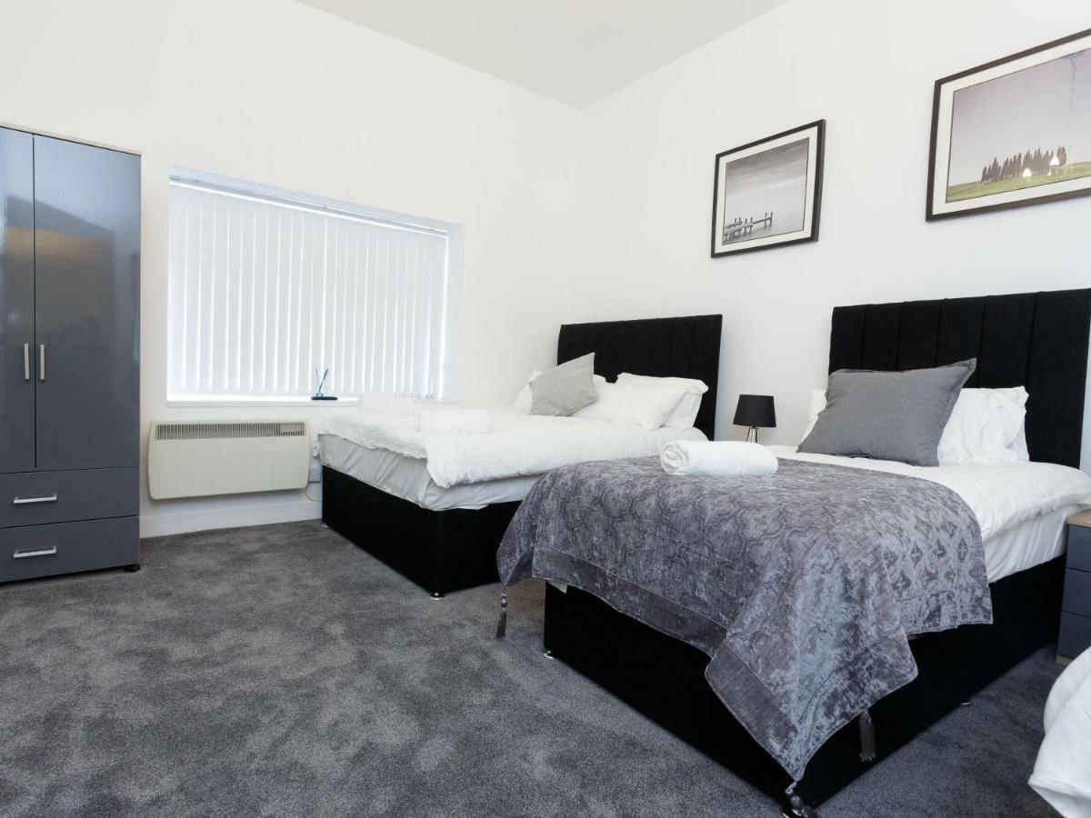 Live In Leeds Greenhill Bungalows Екстериор снимка